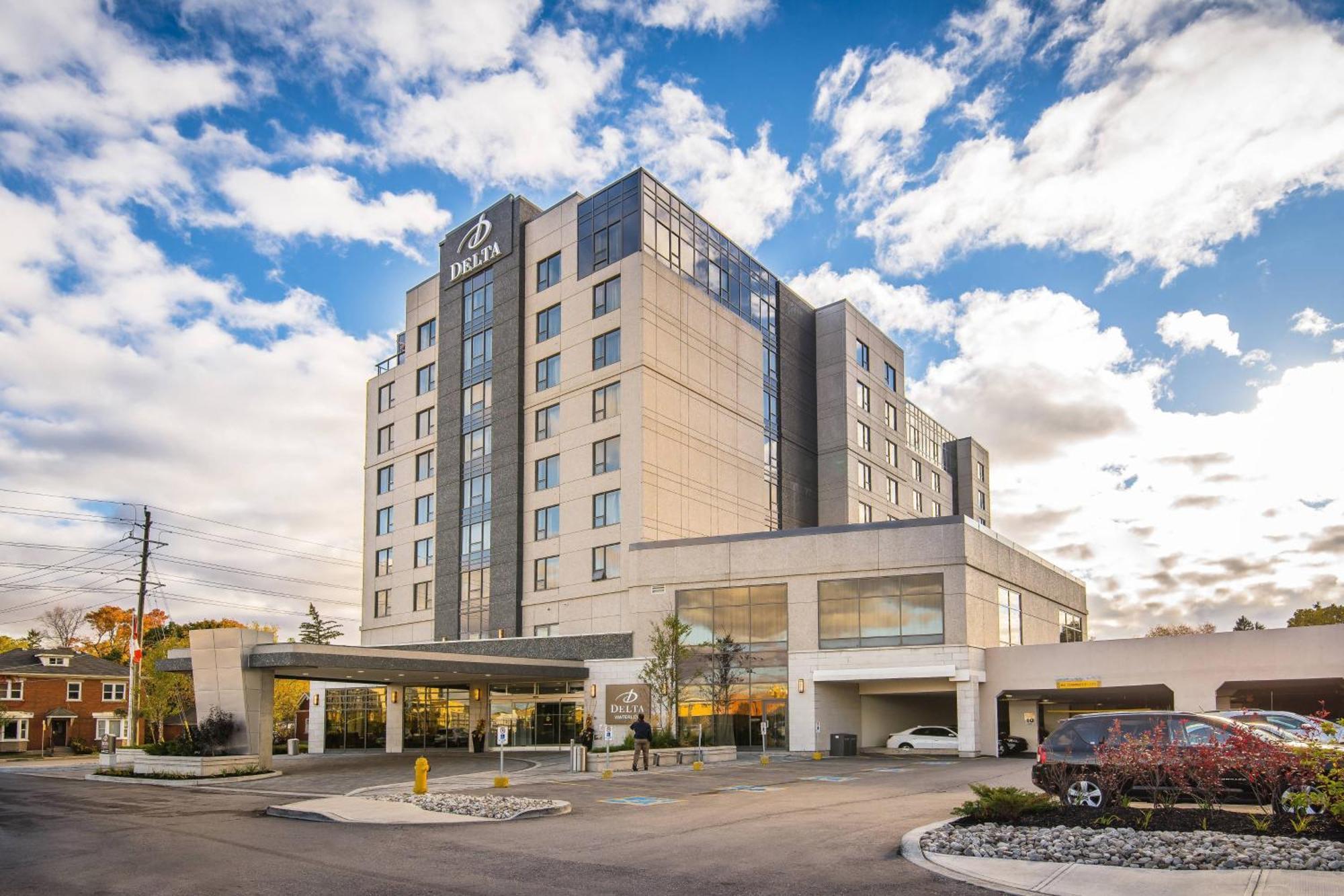 Delta Hotels By Marriott Waterloo Exterior photo